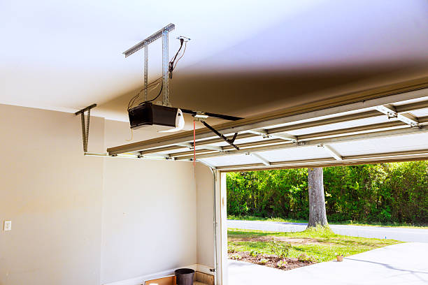 Top rated local Garage Door specialists in Violet, LA